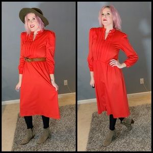 Red Hottttt, VINTAGE dress!!